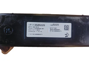 GMC CHEVY SIERRA SILVERADO SUBURBAN TAHOE Temperature Control Module 13506229 - Picture 1 of 2