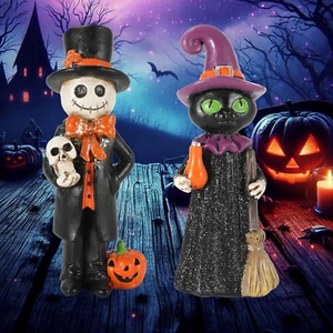 Linda decoración de Halloween - Paquete de 2 figuras escoba de caballero y bruja esqueleto de resina de 4,5"" - Imagen 1 de 19