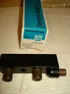C-2 CORVETTE 1963-65 FUEL INJECTION NOZZLE BLOCK ORIGINAL NOS G.M. - Picture 1 of 5