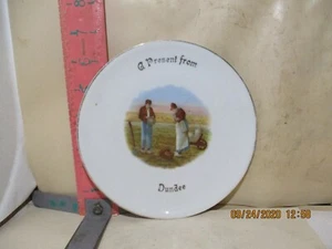 ANTIQUE PLATE , A PRESENT FROM DUNDEE (SCOTLAND) MADE BY SCHWARZENHAMMER IN BAVA - Picture 1 of 2