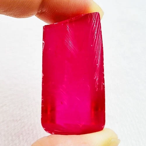 CLEAR 78 CT PINK RUBY CORUNDUM ROUGH LAB GROWN GEMSTONE - Image 1 of 1