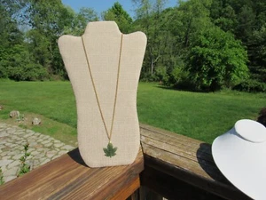 Jade Maple Leaf Pendant Gold Tone Chain Necklace - Picture 1 of 5