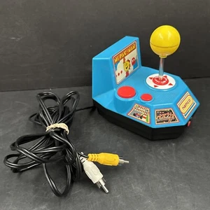 Videojuego Ms. Pac-Man 5 en 1 Plug and Play 2004 Jakks Pacific TV Namco - Imagen 1 de 10