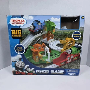 Thomas & Friends Big Loader Pista Isola di Sodor Set Consegna Treno Serbatoio Motore - Foto 1 di 9