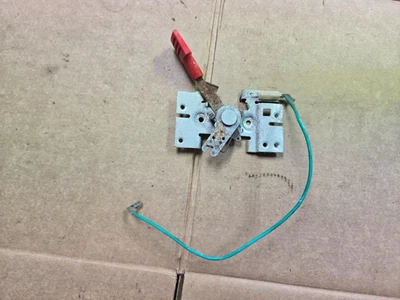 Genuine Tecumseh HMSK80 Snow Blower Engine Throttle Control Bracket   34677 - Image 1 of 2