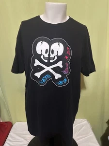 TKDK Tokidoki Herren T-Shirt schwarz Größe XL Official Skulls Crossbones Herz - Bild 1 von 3