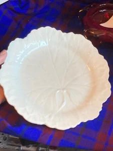 Vintage Wedgwood Etruria Barlaston Cabbage Leaf, 8" Plate, Made In England - Picture 1 of 5