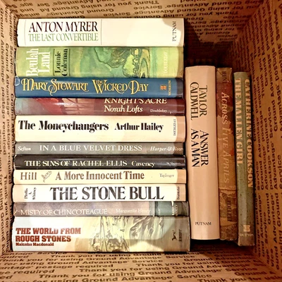 18 Vintage 1970s Book Club Edition Fiction Book Lot Norah Lofts Cookson CA - Image 1 of 3