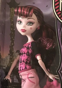 MUÑECA MONSTER HIGH, DRACULAURA, MATTEL 2012, SCARIS, CITY OF LIGHTS, ¡SIN USAR, EN CAJA ORIGINAL! - Imagen 1 de 12