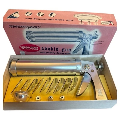 Vintage 1953 Wear Ever Cookie Press Pastry Decorator Aluminum Original - Image 1 of 4