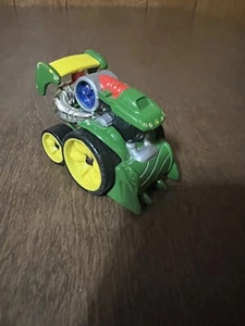 ERTL John Deere Diecast Tractor Corn Picker Harvester 3" - Picture 1 of 7