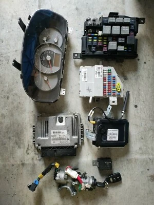 Kia Carens 2.0 DRDI ECU Kit Ignition Key Immobiliser Set 39116-27485 0281013072 - Image 1 of 4