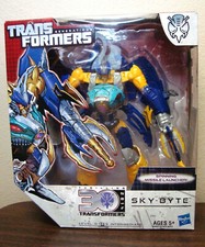 TRANSFORMERS GENERATIONS CHUG CLASSICS SKY-BYTE THRILLING 30 30TH ANN SHARK MIB