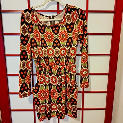 Vestido suéter pequeño estampado Foto 1 de 4