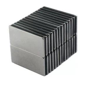 Venta al por mayor imanes de bloque de neodimio de tierras raras fuertes delgados 40x20x2 mm N50 - Imagen 1 de 2