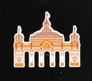 PIN PORTADA DE LA FERIA DE ABRIL SEVILLA 2019 (CASINO EXPOSICIÓN 1929) 30x25mm - Imagen 1 de 2
