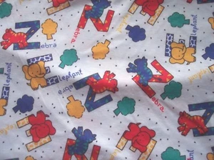 Elefant Zebra Kinder Jersey Strick Stoff 19 1/2" x 48" ~ Pyjama/Handwerk  - Bild 1 von 3