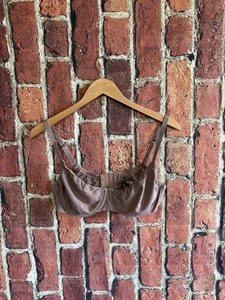 Skims Womens Light Brown Underwire Bra Size 34DDD - Picture 1 of 3