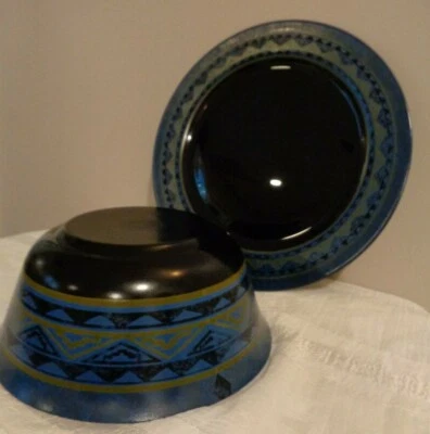 2 Pieces Arcoroc France Black Blue 12 In Chop Plate Platter & 2 QT Serving Bowl - Image 1 of 4