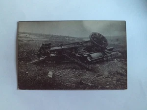 Foto Schlachtfeld zerstörtes Geschütz Kanone - Bild 1 von 2