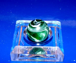 Mármol de escoria verde y blanco transparente vintage .66" - Imagen 1 de 5