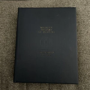 SET COMPLETO DI 60 MEDAGLIE BRONZO STORIA DELLA MEDICINA IN ALBUM - Foto 1 di 10