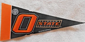 Oklahoma State University ®️ 9" Mini Felt NCAA Pennant - RICO / TAG EXPRESS - Picture 1 of 3