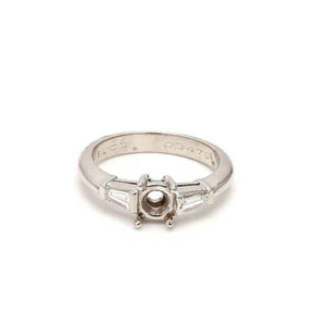 Tiffany & Co. 0.30 Carat Tapered Baguette Shape Diamond Platinum Semi Mount Ring - Picture 1 of 7