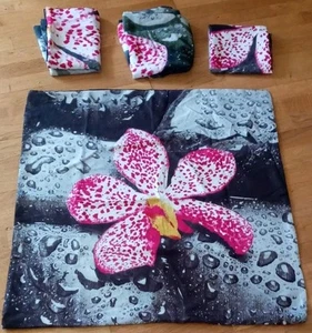 Bettwäschegarnitur 135 x 200 cm und 80 x 80 mehrfarbig mit Blume 4 Teile - Bild 1 von 14