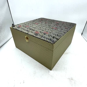 Koreanische Geschenkbox mit gelber Seide innen Deko Aufbewahrungsbox Hangul Schrift - Bild 1 von 6