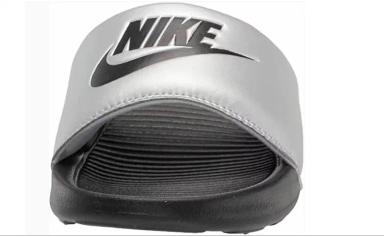 🔥🔥🔥🔥 Sandalias Nike Victoria One Slide para mujer Toboganes cómodos 🔥🔥🔥🔥 Foto 1 de 1