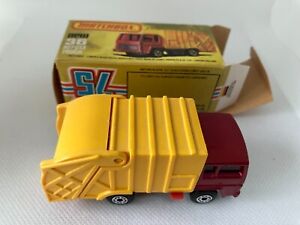 MATCHBOX  NO 36 NEW REFUSE TRUCK IN EXCELLENT / MINT CONDITION