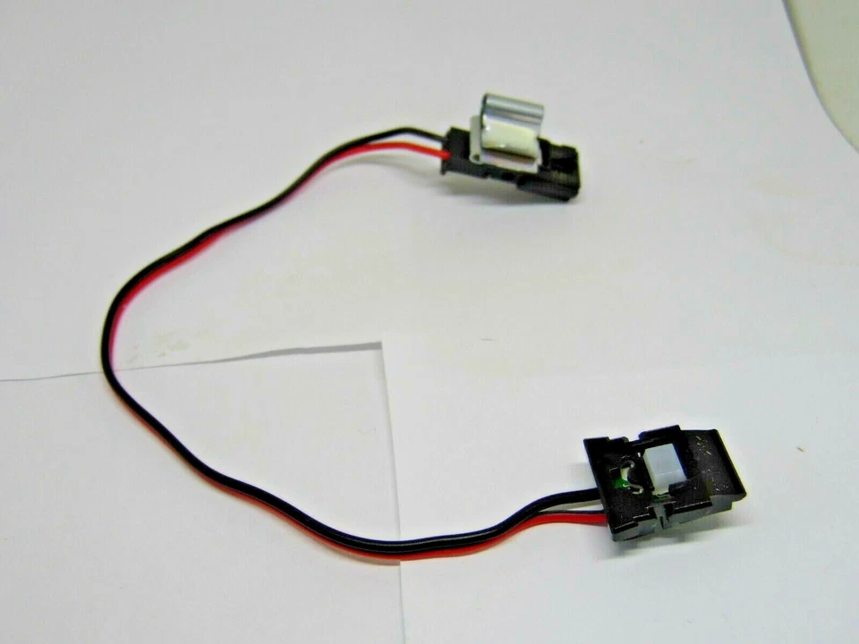 84405780 DOOR COURTESY LAMP DOOR HANDLE ELD LIGHT NEW  ORIGINAL  - Image 1 of 4