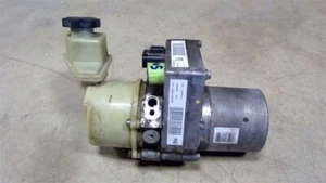 2011-2014 CHRYSLER 300 3.6L, 5.7L Power Steering Pump RWD GENIUNE OEM - Picture 1 of 12