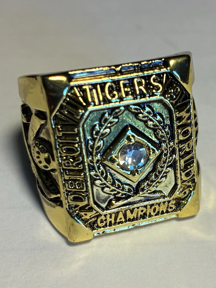 Anillo réplica campeonato Serie Mundial 1945 Detroit Tigers Foto 1 de 3