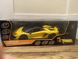 Lamborghini Aventador SVJ Roadster Remote Control Car, Officially Licensed 1:14 - Picture 1 of 19