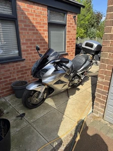 2004 Honda Vfr800 - Picture 1 of 5