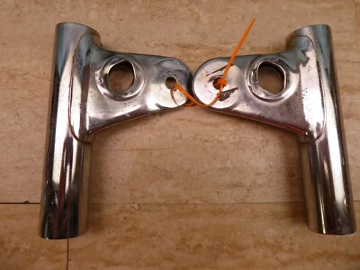 Par de montagens de farol dianteiro orelhas garfo Kawasaki KZ1000 MKII década de 1970 PL1013-BP4+ - Imagem 1 de 4