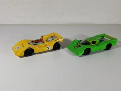 2 coches de carreras Tomica Shiden 77 BMW 1/62 Nº71 / Nissan R 1/59 Nº22 vintage Japón Foto 1 de 4