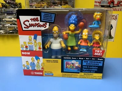The Original Simpsons Figures The Simpsons House Diorama 2003 Playmates Toys - Image 1 of 4