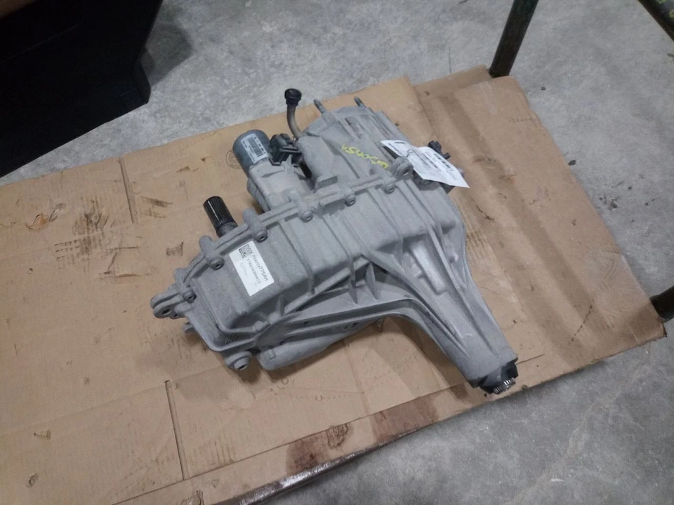 Раздаточная коробка 2023 Ram 1500 2990899 - Изображение 1 из 4