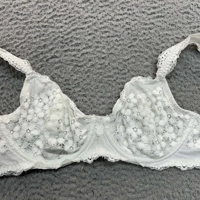 Sujetador Forever 21 32C Balconette de encaje blanco Foto 1 de 4