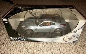 *New* 1:18 Scale Nissan Z Hot Wheels Silver Rare Color - Picture 1 of 4
