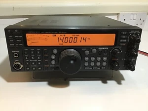 KENWOOD TS-570D TRANSCEIVER - Photo 1/8