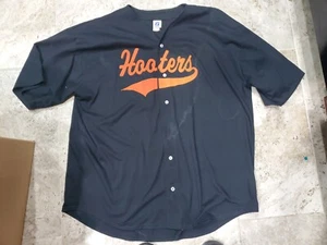 ULTRA RARE VINTAGE 1995 LOGO 7 HOOTERS RESTAURANT BASEBALL JERSEY MEN'S SIZE 2XL - Picture 1 of 12