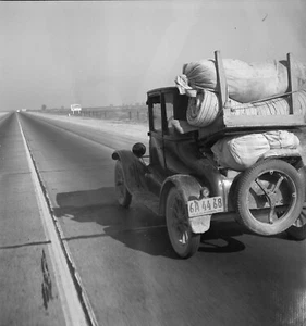 Black and White Photo Refugees Car on Highway Share Croppers  8x10 Reprint  A-16 - Picture 1 of 1