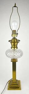 Clear Glass Table Lamp Bedside Daisy and Button Electric Cut Victorian Vintage - Picture 1 of 8