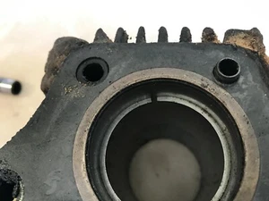 Lot 203-6 1982 Honda ATC70 Cylinder  & Piston - Imagen 1 de 8