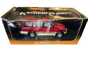 AutoArt Mitsubishi Pajero V6 1998 1:18 Red Off-Road - Picture 1 of 10