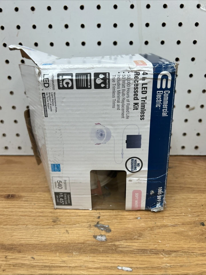 Luz empotrada LED integrada eléctrica comercial de 4" redonda sin cantas. Foto 1 de 1